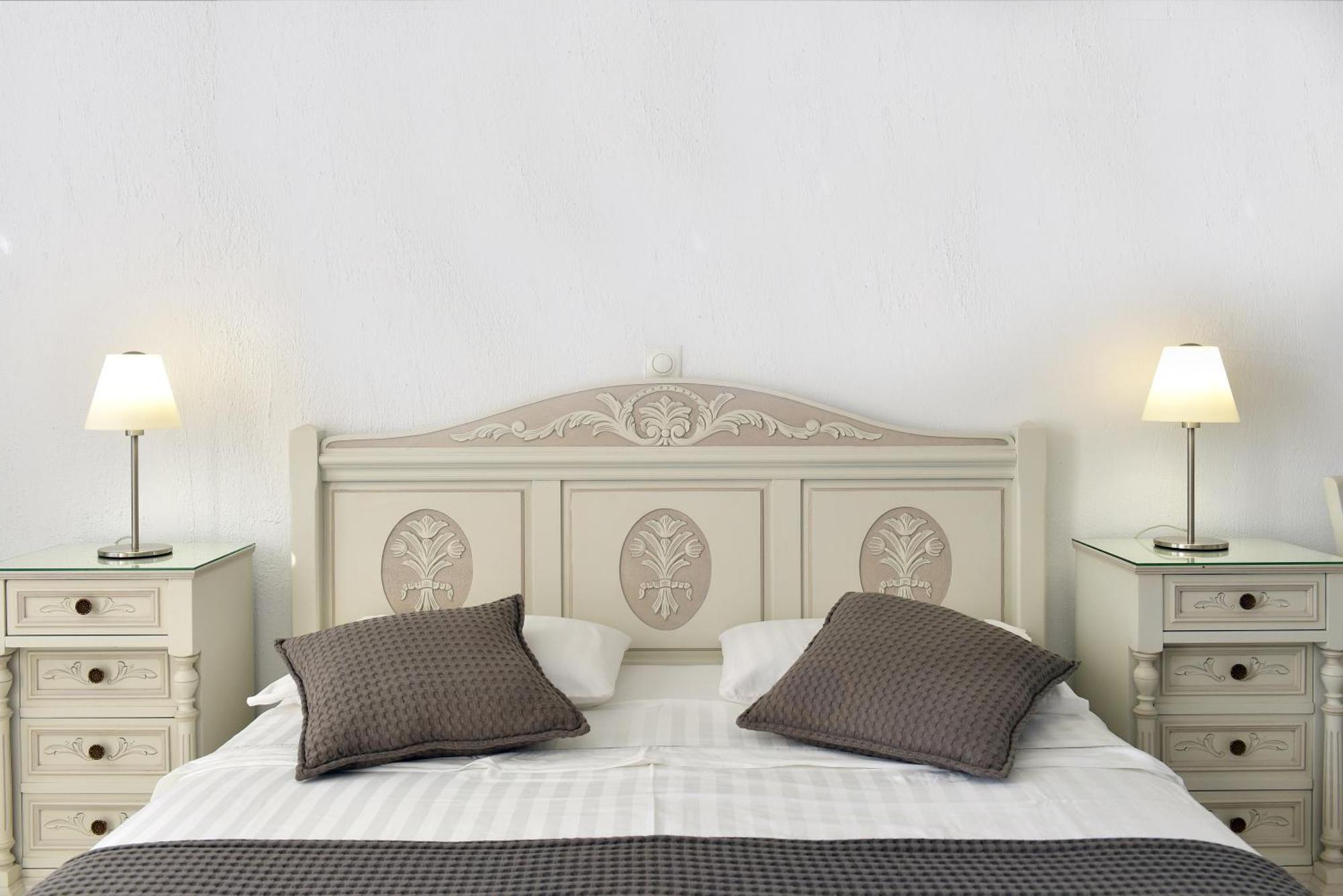 Parian Lithos Residence Naousa  Room photo
