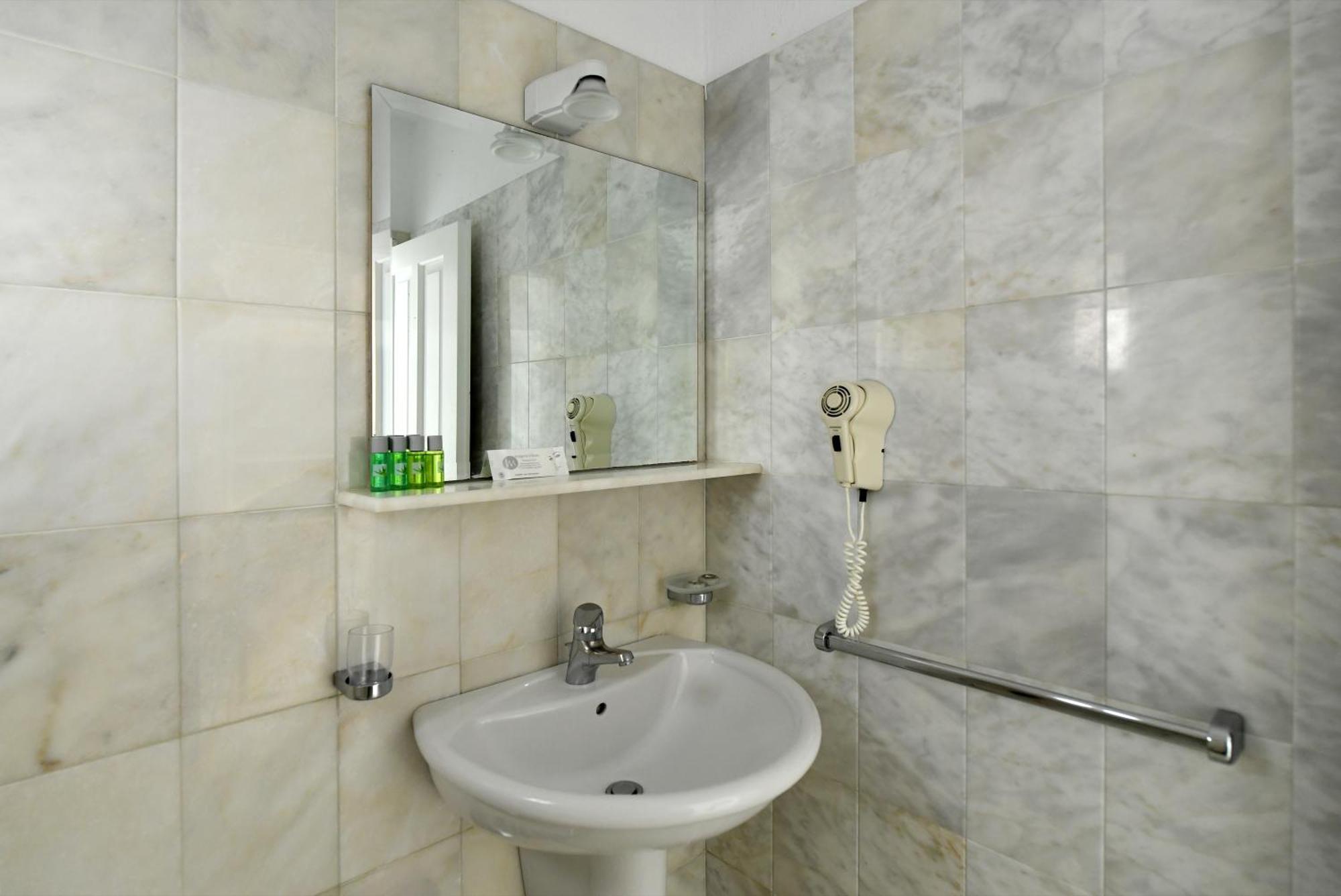 Parian Lithos Residence Naousa  Room photo